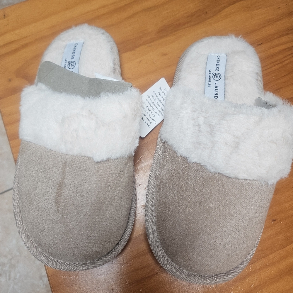 Chinese Laundry Cream Plush Slippers